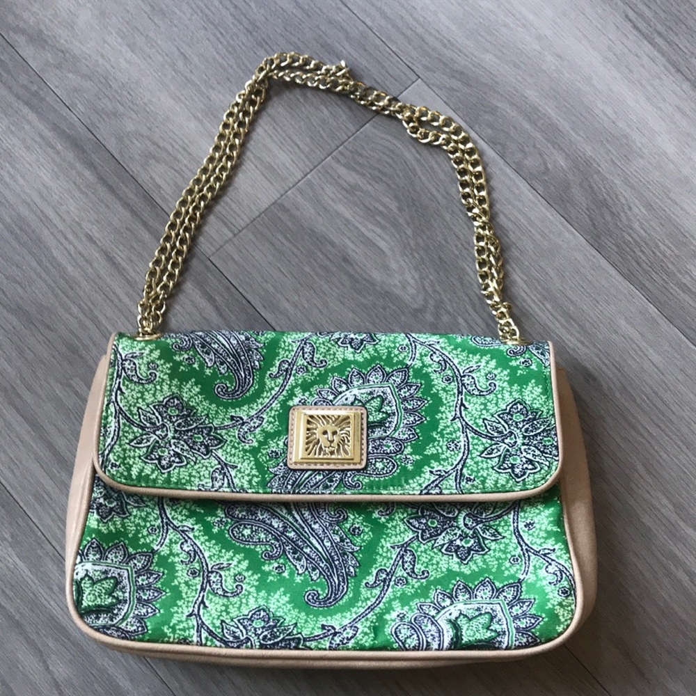 Paisley should purse with metal chain strap